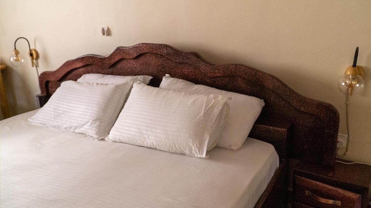 Sign Of Silence Hostel Kumasi Extérieur photo