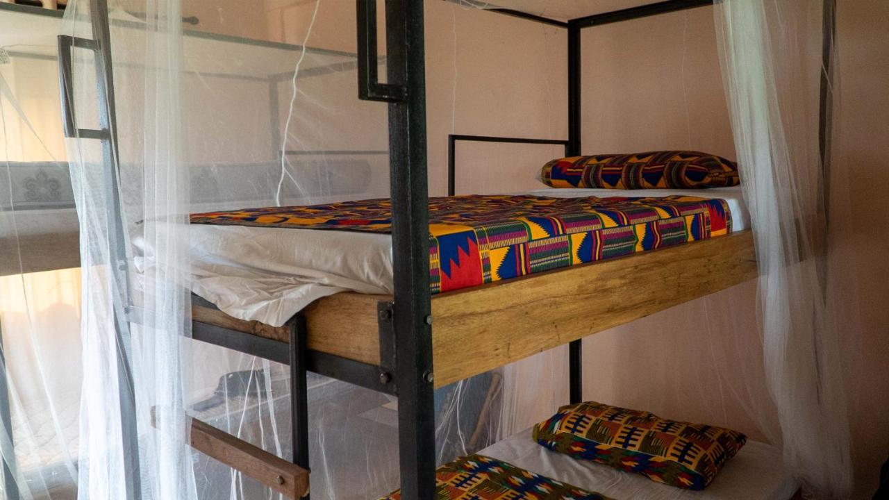 Sign Of Silence Hostel Kumasi Extérieur photo